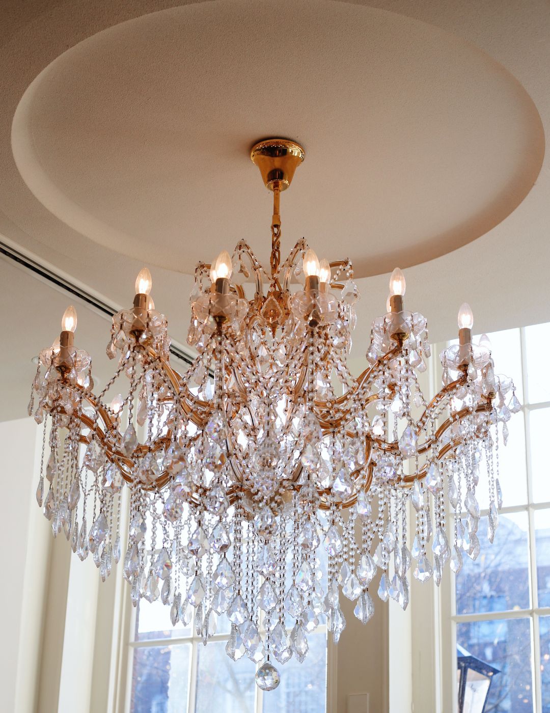  Elegant chandelier hanging in Brasserie Ambassade in Amsterdam