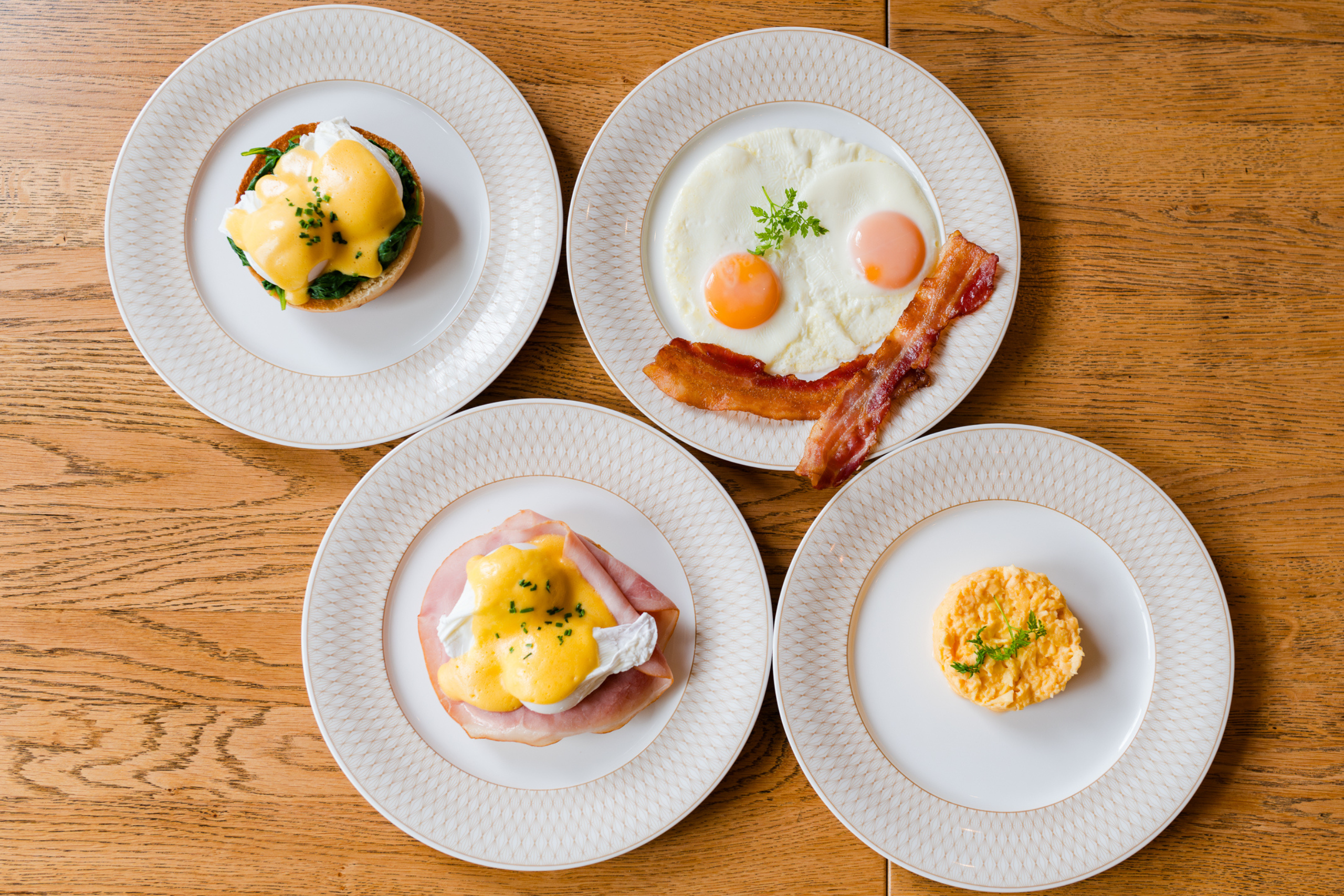 Breakfast & lunch employee