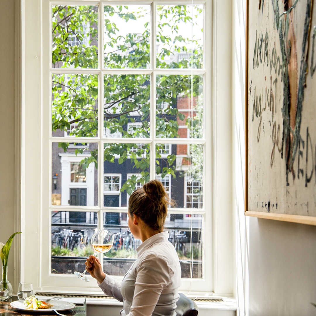 Elegant business lunch setting in Amsterdam